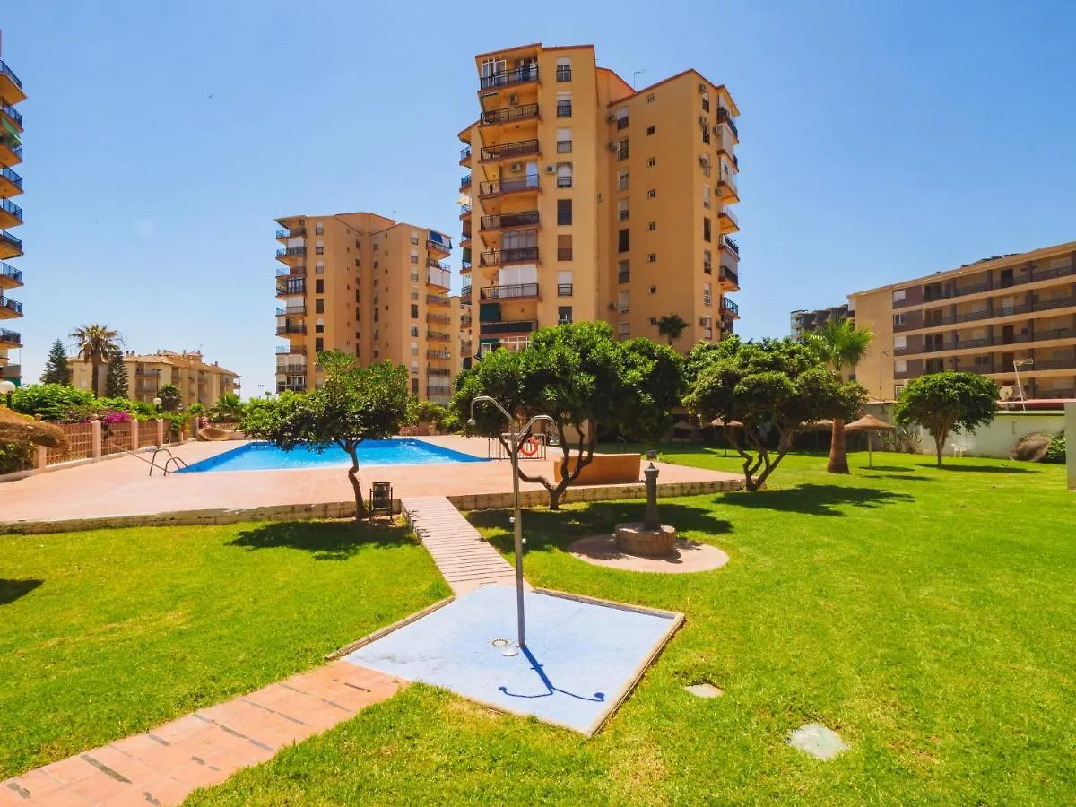 Cubo'S Apartment Tower Of London Torremolinos