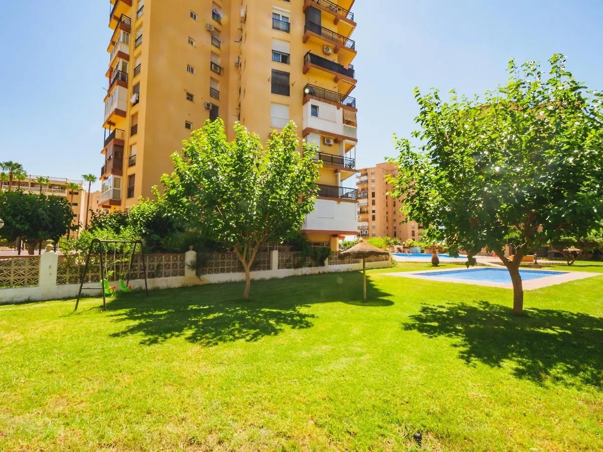 Cubo'S Apartment Tower Of London Torremolinos