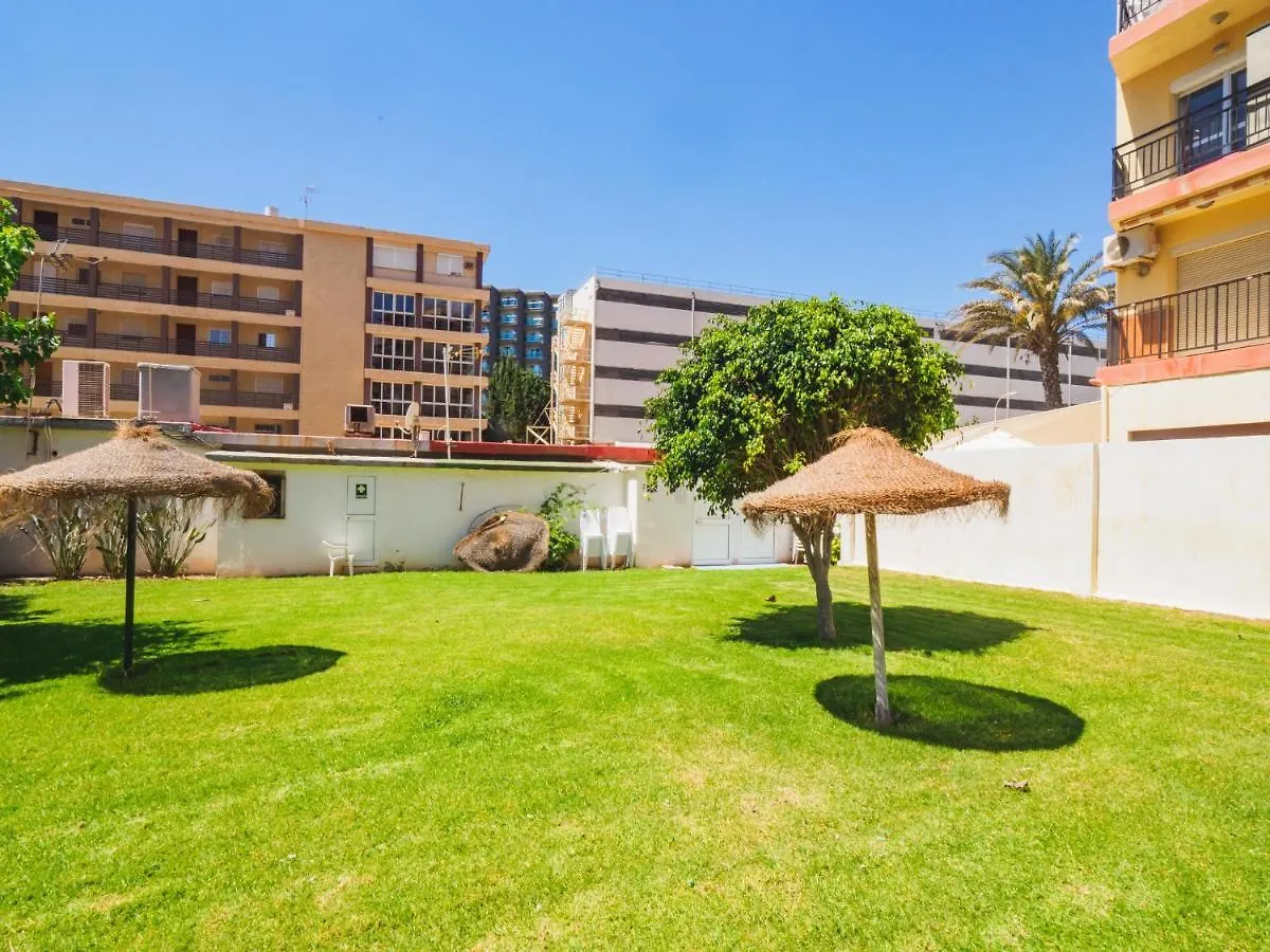 Cubo'S Apartment Tower Of London Torremolinos